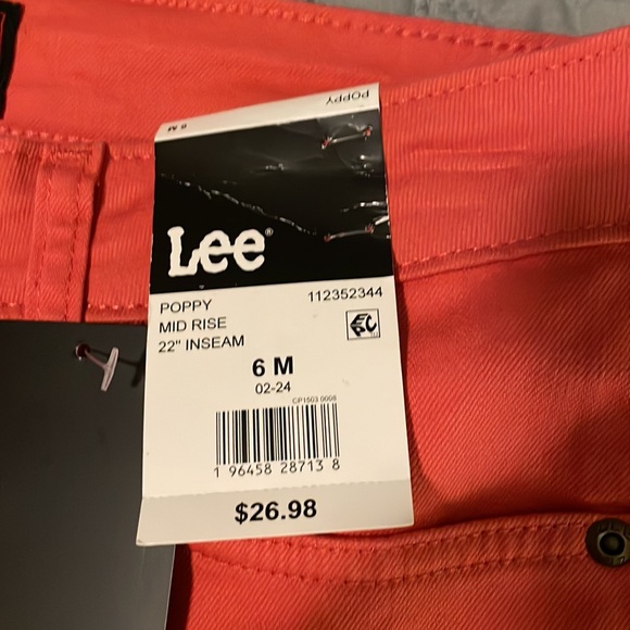 Lee 6M Poppy Color Mid Rise Capri Jeans - Picture 5 of 5